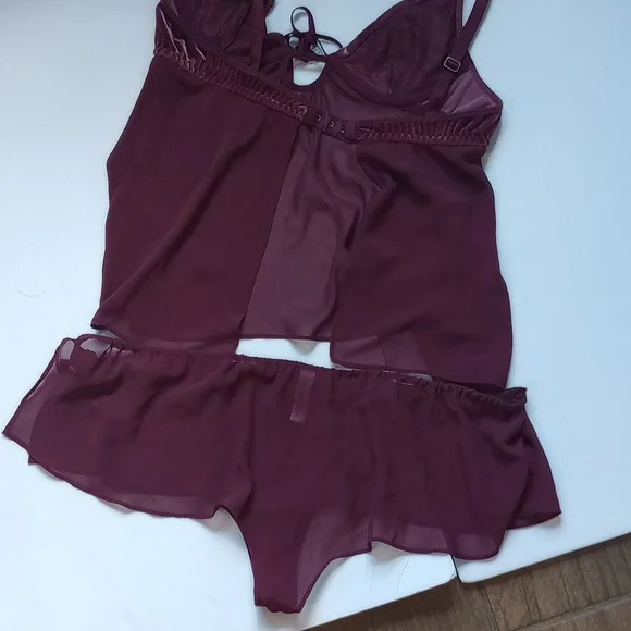 Victoria Secret night gown - Picture 9 of 11